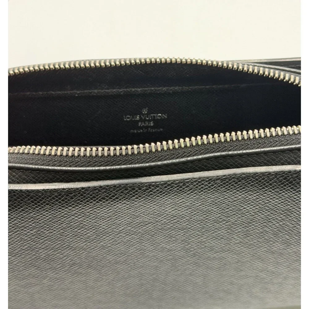 Authentic Louis Vuitton Taiga Baikal Clutch Bag Women Black Logo Genuine Leather